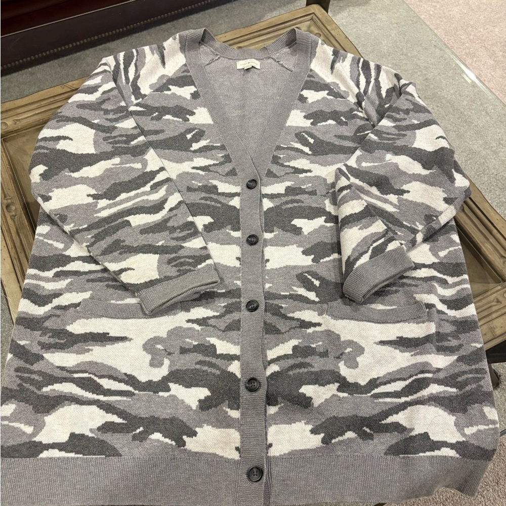 Lucky Brand Gray Camouflage Cardigan